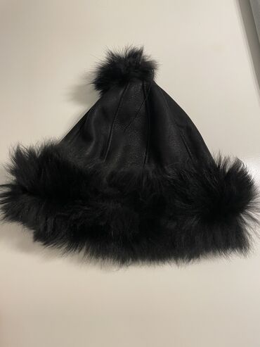 moderne ženske zimske kape: Bоја - Crna
