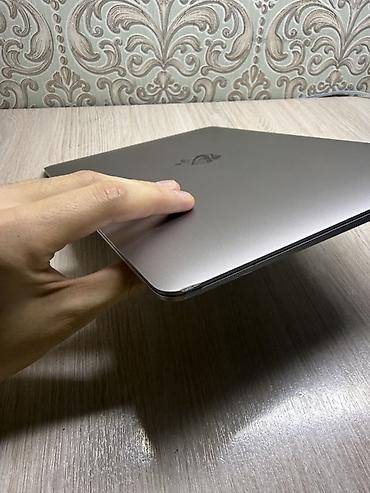 apl: Ультрабук, Б/у, Apple M1, ОЗУ, RAM: 8 ГБ — 4