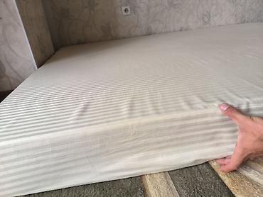 bed sheets: Продаю хороший мягкий большой матрас - Размер: двуспальный (ширина — 1