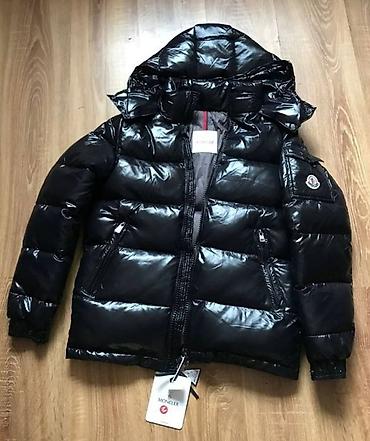 Глянцевый пуховик Moncler, черный - Теплый пуховый утеплитель с