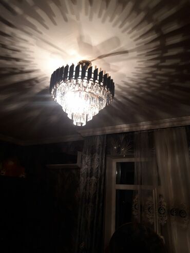 lüstra: Çılçıraq, 10 və daha çox lampa, Xrustal