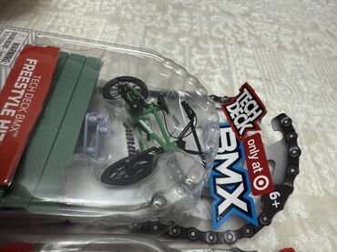 Avtomobil modelləri: Bu, müxtəlif modellərə malik Hot Wheels oyuncaq maşın dəstidir. Hər — 3