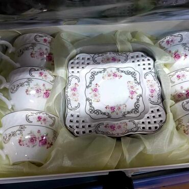 Kompleti posuđa: Soljice i tacne set 4000, 3000, 2500 i 3300 imamo — 9