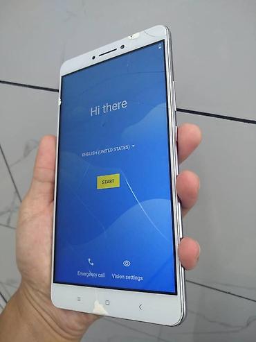 м макс: Xiaomi Mi Max Экран треснут (видно на фото), под замену или можно — 1