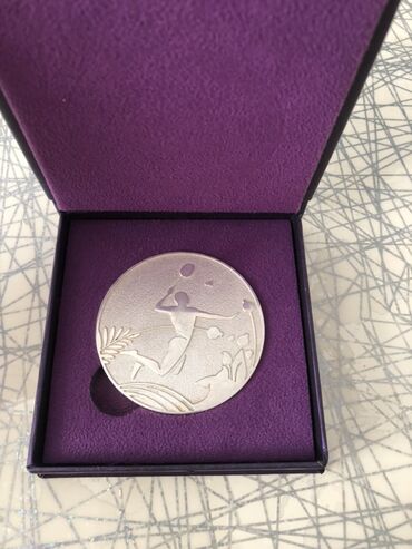 Другое для спорта и отдыха: Baku 2015 I Avropa Oyunları üçün xatirə medalı. Medal gümüşdü gümüşü