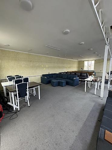 Аренда помещений свободного назначения: Сдаётся помещение 240м кв Помещения арендага берилет 240м кв Адрес Ак — 5