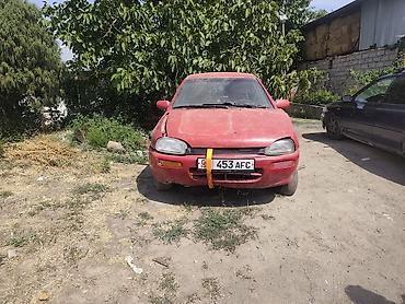 американский номер: Mazda 121: 1991 г., 1.3 л, Механика, Бензин, Седан — 1