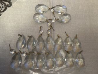 iplerin qiymeti: Büllur avize asqıları – damla formalı, fasetli şüşə kristallar -