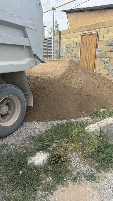 ищу работу на охрану: Песок, Насыпью, Камаз