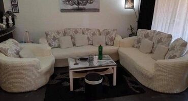 Posteljina: Prekrivači za trosed i dve fotelje
Cena 4500 dinara — 7