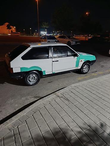 hetçbek: Vaz 2108 “Sputnik” – 3 qapılı hetçbek Xüsusiyyətlər: - Kuzov: kompakt — 2