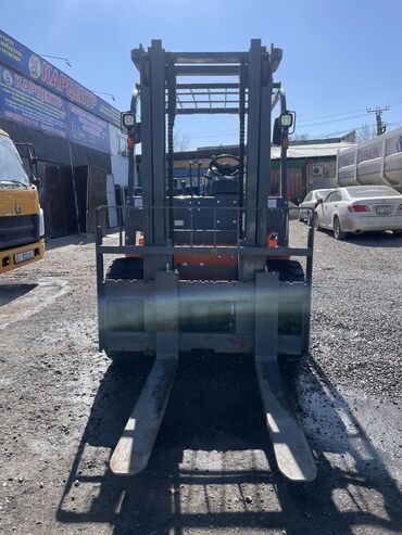 Погрузчики: Погрузчик, 2024 г., Колесный, Вилочный — 3