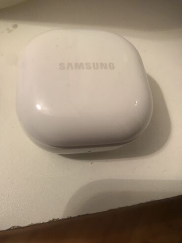 Qulaqlıqlar: Samsung Buds Fe original qutusu. Qulaqlıqları itirmişəm deyə satıram