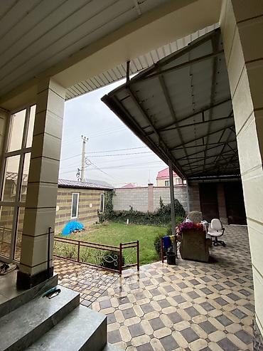 Продажа коттеджей и домов: Продается частный дом с внутренним двором и хозяйственными — 15