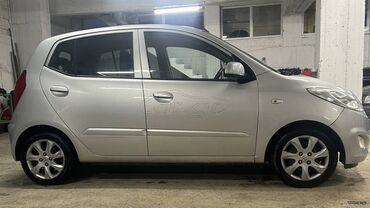 Hyundai: Hyundai i10: 1.1 l. | 2023 έ. Χάτσμπακ — 3