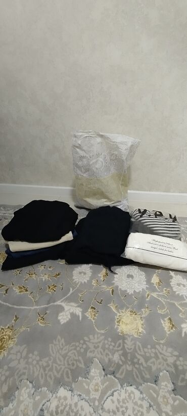секонд хенд оптом прайс: Женские вещи 46-48 размера. 2 шт джинсы, 2 шт толстовки, 3 шт