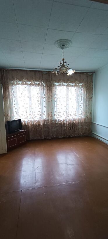 Продажа домов: Полдома, 45 м², 3 комнаты — 9