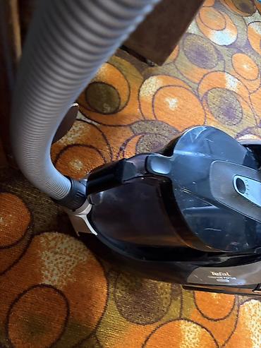Обычные пылесосы: Пылесос Tefal Silence Force Cyclonic Купили новый. Продаем старый. Все — 16