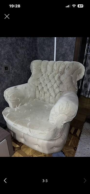 divan kruqlu: Klassik üslubda yumşaq mebel dəsti - Tərkib: 1 ədəd 3 nəfərlik divan — 3