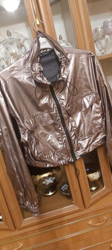 asirma paltar modelleri: Женская куртка Zara, M (EU 38), L (EU 40), цвет - Серебристый