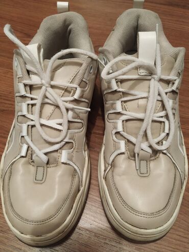обувь белая: Кроссовки чистая кожа, размер 37, фирменные, состояние хорошее