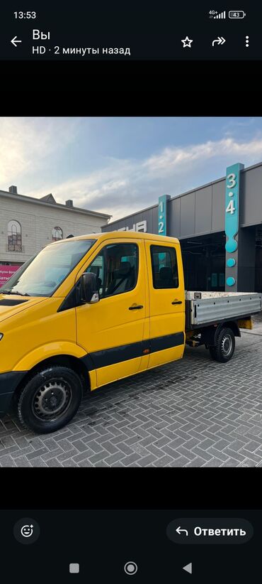 дизель ом 904 4.2 литра отзывы: Желтый бортовой грузовик Mercedes-Benz Sprinter с двойной кабиной