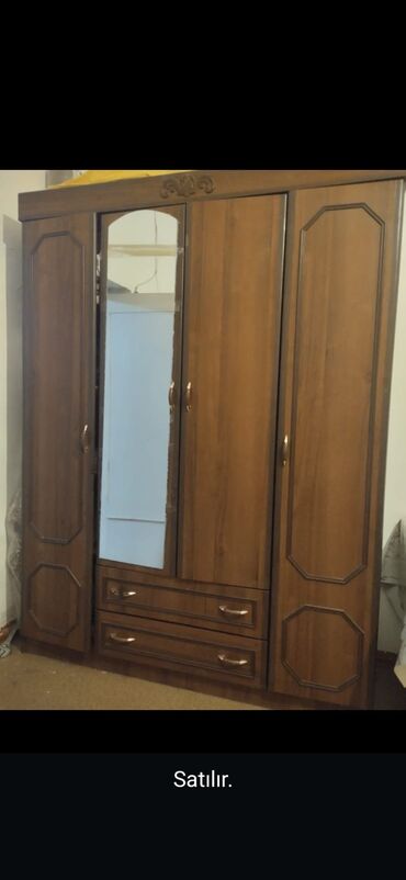 İşlənmiş, Düz dolab, Qarderob, paltar dolabı