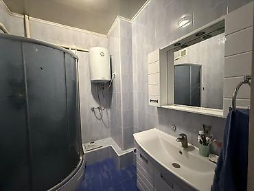 Продажа коттеджей и домов: 6 комнат и более, 450 м², 22 соток, Бишкек, Собственник — 11