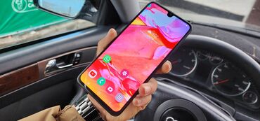 Samsung: Samsung Galaxy A70, Б/у, 128 ГБ, цвет - Черный, 2 SIM