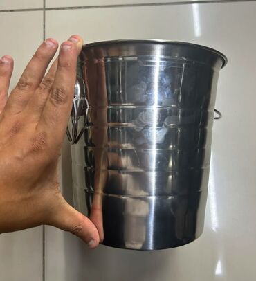 Digər dəstlər və servizlər: Paslanmayan buz vedrəsi satılır.Dondurma qabları satılır. Nerj — 3