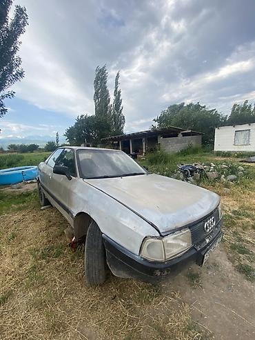 велюровое: Audi 100: 1990 г., Механика, Седан — 3
