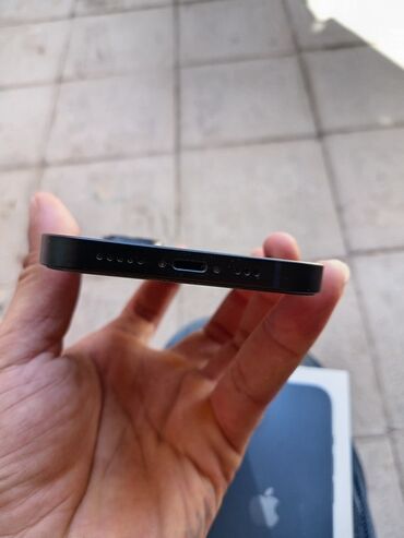 Apple iPhone: IPhone 13, Qara — 2