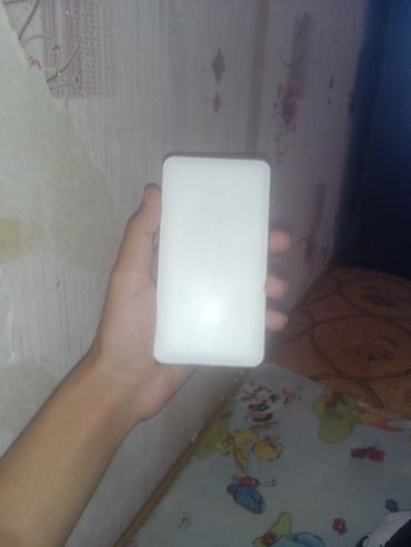 par utusu qiymeti: Power bank satılır qiymət 30 manatdır real alıcıya endirim olunmayacaq — 2