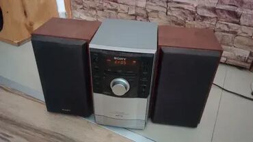 Zvučnici i stereo sistemi: 1. Sony CMT-CPZ2 Micro HiFi System 80€ 2. **Sony CMT-EH10 Micro Hi-Fi — 8