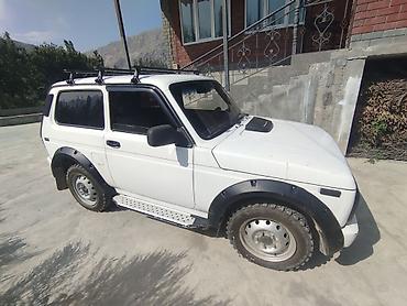 70 сом: ВАЗ (ЛАДА) 4x4 Niva: 2008 г., 1.7 л, Кол менен иштөөчү, Бензин, Жол тандабас — 4