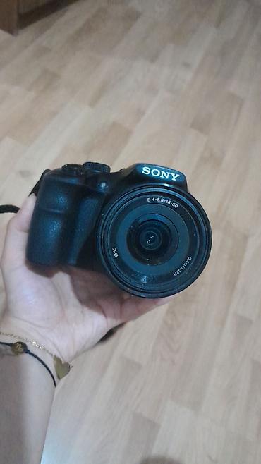 sony erikson: Sony Alpha seriyalı rəqəmsal fotoaparat + Tamrac çiyin çantası - — 2