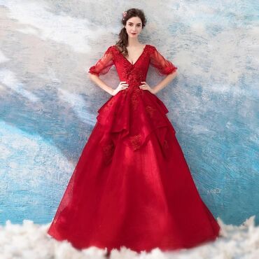 Свадебные платья и аксессуары: Новое пышное платье, яркого сочного красного цвета Размер S подойдёт