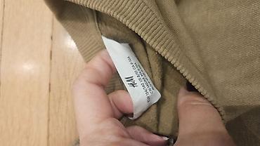 azzaro košulje слике: Duksić iz H&M u lepoj boji senfa. Veličina 134-130. Bez mane lep i — 4