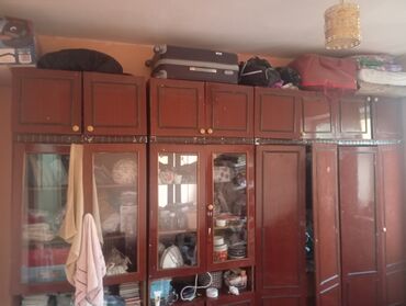 буфет кухоный: Дубал шкаф, Дубал шкаф түрү: Горка, Үй, конок бөлмөсү үчүн, Колдонулган, Өзгөчөлүктөрү: Тамак-аш идишин сактоо үчүн