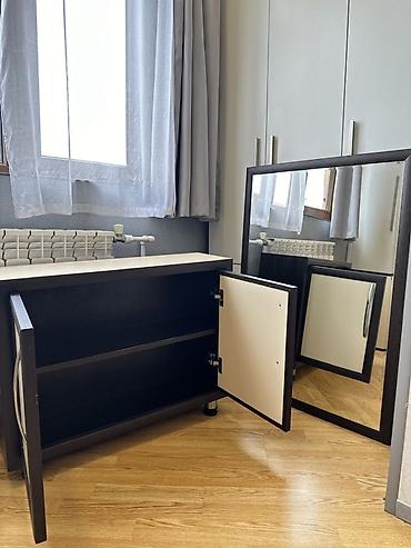 iskaflar: İki qapılı kompakt dolab güzgü ilə birlikdə - Material: Rus — 2