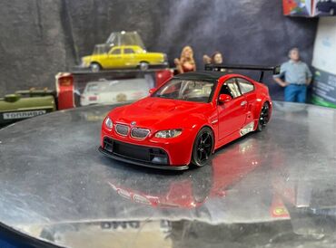 Avtomobil modelləri: Коллекционная модель BMW M3 E92 GT2 Red 2009 UNI Fortune Scale 1:32 — 3