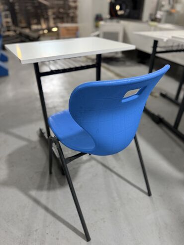 Ofis masaları: Kurslar üçün 1 Nəfərlik Parta Komplekti Müasir dəmir mebelin — 5