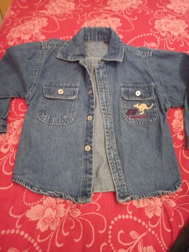 Koftalar, sviterlər: Geyimlerin tep tezesi de var icərisində bir iki defe geyilmişi de gül — 15