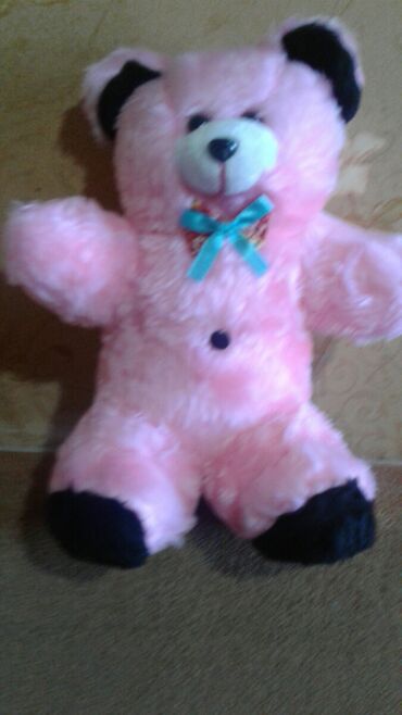 Breloklar: Labubu satılır tezedi qiymeti 6 azn koka kola labubu tezedi qiymeti 6 — 12