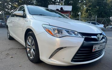 зимный: Toyota Camry: 2017 г., 2.5 л, Автомат, Гибрид, Седан