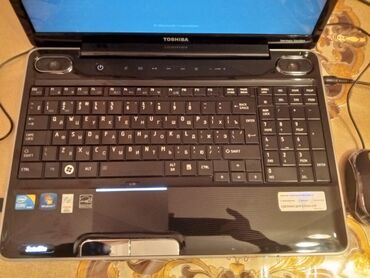 işlənmiş noutbuklar: İşlənmiş Toshiba, 17 ", Intel Core i3, 512 GB