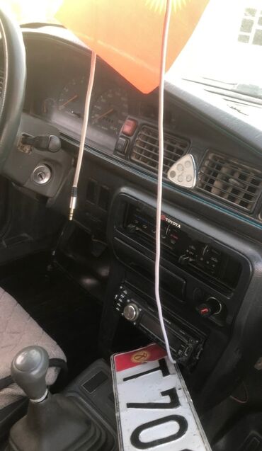 Mazda: Mazda 626: 1988 г., Механика, Бензин, Седан — 3