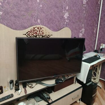 подставка для телевизора lg: Smart TV internet bağlantısı və proqramlara daxil olmaq imkanı təklif