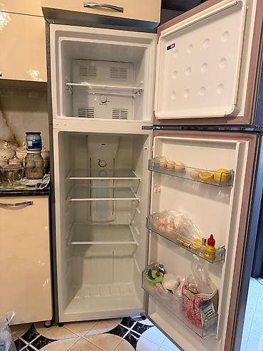 soyuducular 2ci el: İki qapılı soyuducu, üstdə dondurucu, aşağıda soyuducu bölmə. - Rəng — 3