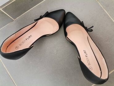 Salonke: Salonke, 39 — 10